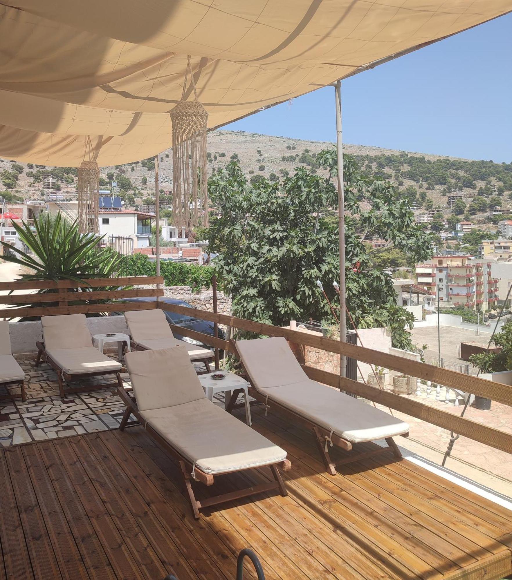 Apartments Sadiku With Sea View Sarande Exterior photo