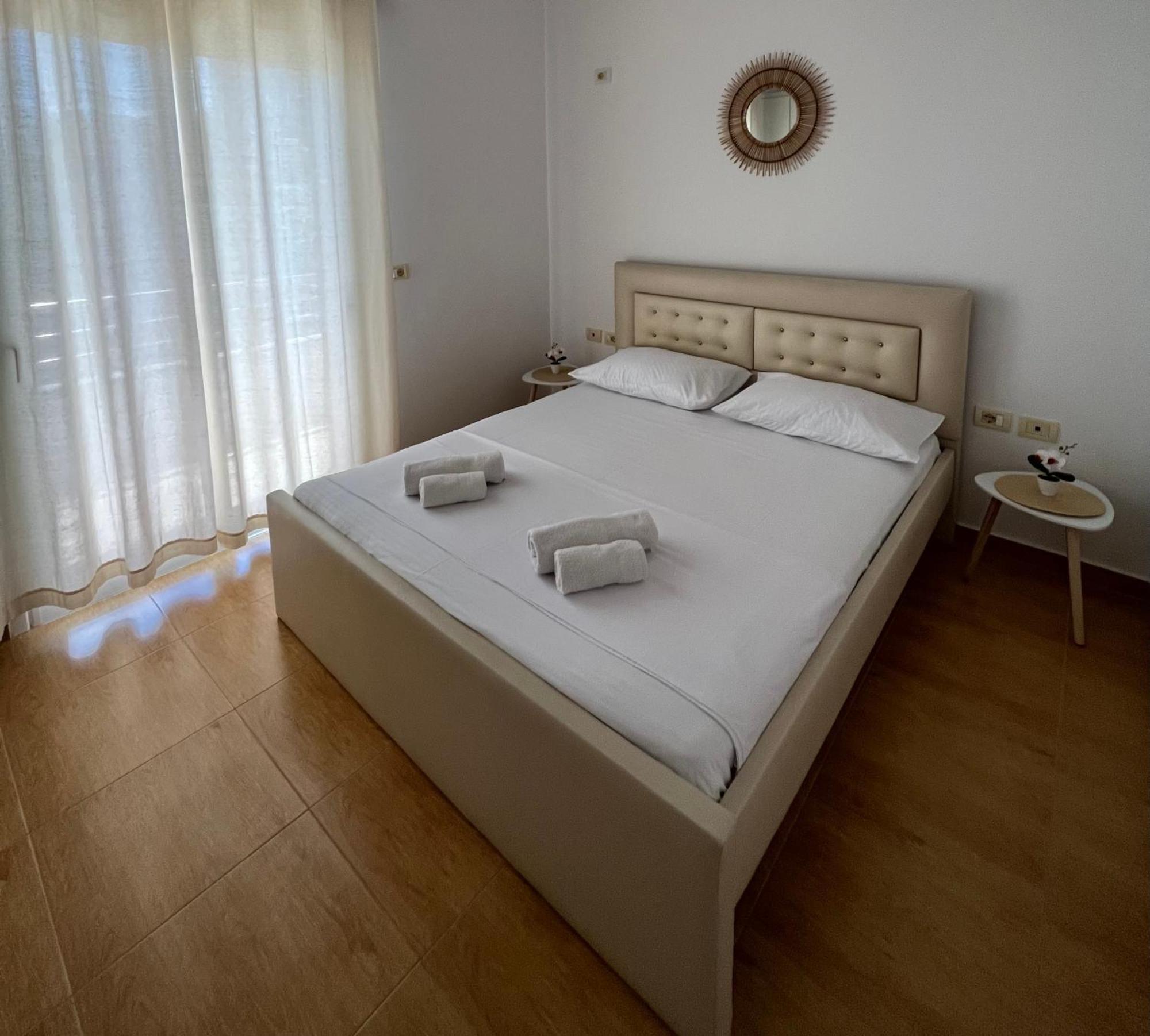 Apartments Sadiku With Sea View Sarande Exterior photo